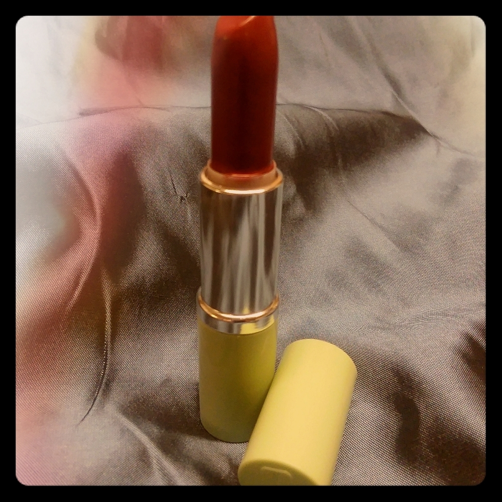 New Vintage Lancome A Different Grape Lipstick